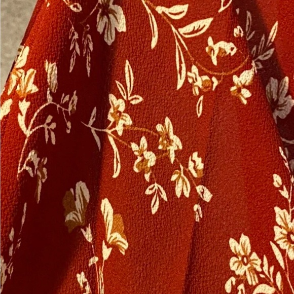 Off the Shoulder Dress - Picture 6 of 7